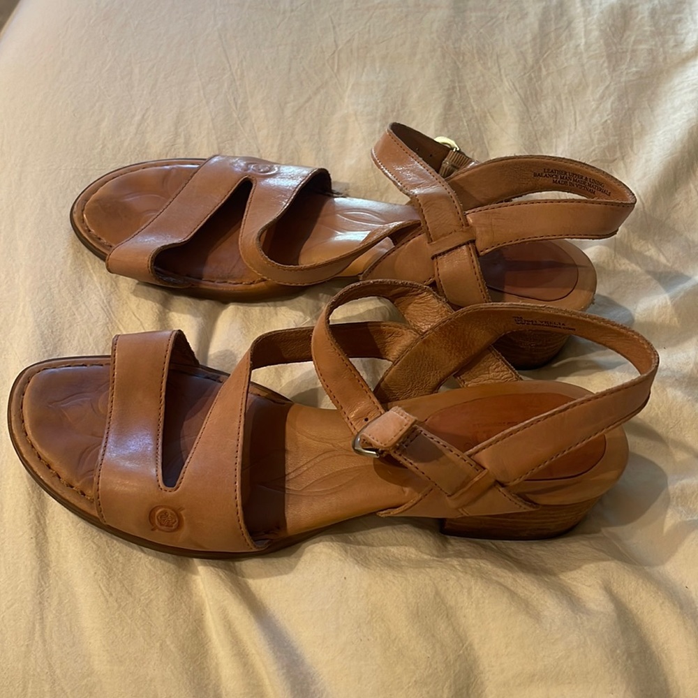 Born Tan Heels